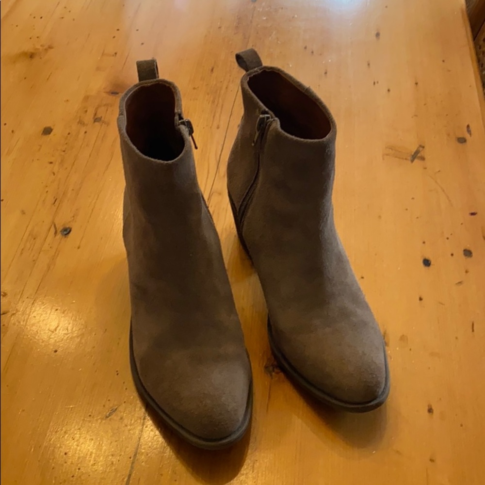 Taupe suede booties
